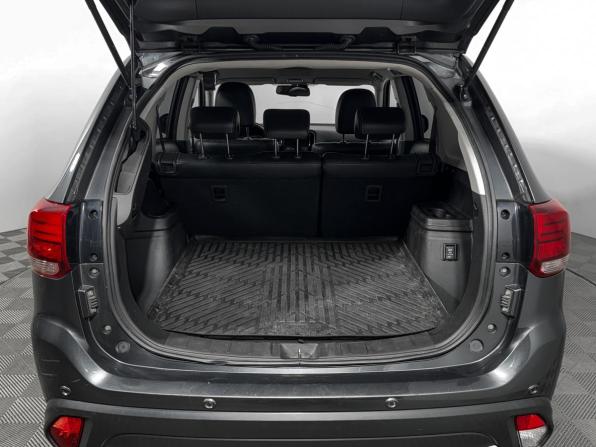 Mitsubishi Outlander III Рестайлинг 3 с пробегом 2018 года, цена 1 990 000 рублей, 133398 км, внедорожник, Автокод Объявления