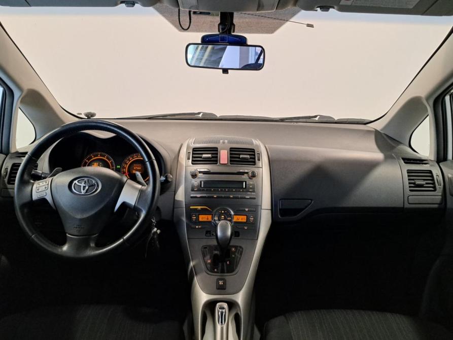 Toyota Auris I Казань  - изображение 17