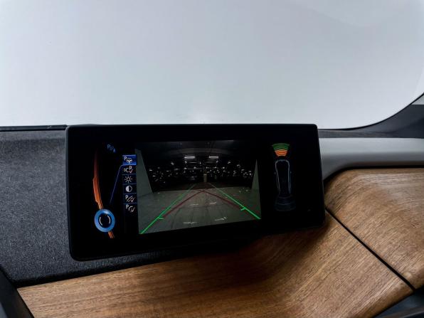 BMW i3 I (I01) с пробегом 2015 года, цена 1 599 990 рублей, 114916 км, хэтчбек, Автокод Объявления