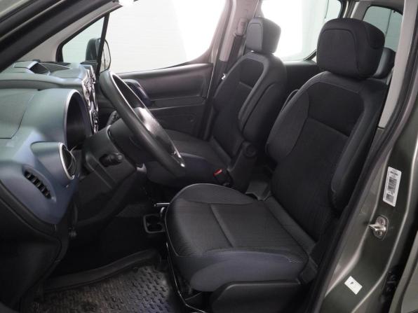 Peugeot Partner II с пробегом 2010 года, цена 849 000 рублей, 192289 км, компактвэн, Автокод Объявления