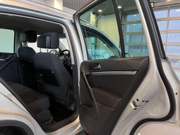 Volkswagen Tiguan I Рестайлинг с пробегом 2012 года, цена 1 249 000 рублей, 220422 км, внедорожник, Автокод Объявления