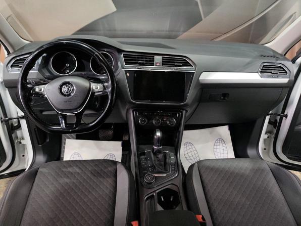 Volkswagen Tiguan II с пробегом 2018 года, цена 2 343 000 рублей, 159467 км, внедорожник, Автокод Объявления