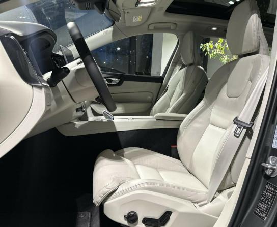 Volvo XC60 II Рестайлинг 2 с пробегом 2026 года, цена 7 700 000 рублей, 19 км, внедорожник, Автокод Объявления