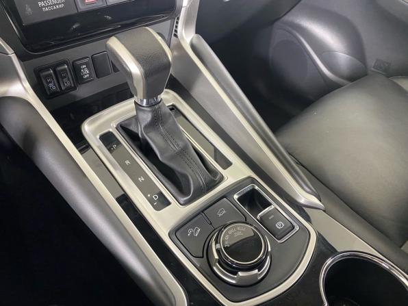 Mitsubishi Pajero Sport III с пробегом 2019 года, цена 2 779 000 рублей, 155000 км, внедорожник, Автокод Объявления
