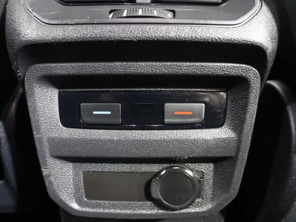 Volkswagen Tiguan II Рестайлинг с пробегом 2021 года, цена 2 486 000 рублей, 89810 км, внедорожник, Автокод Объявления