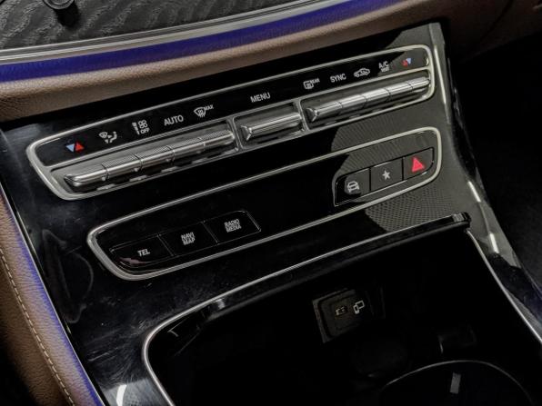 Mercedes-Benz E-Класс V (W213 S213 C238) Рестайлинг с пробегом 2021 года, цена 4 800 000 рублей, 67168 км, универсал, Автокод Объявления
