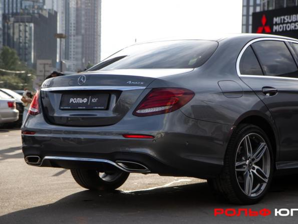 Mercedes-Benz E-Класс V (W213 S213 C238) с пробегом 2018 года, цена 3 148 000 рублей, 97106 км, седан, Автокод Объявления
