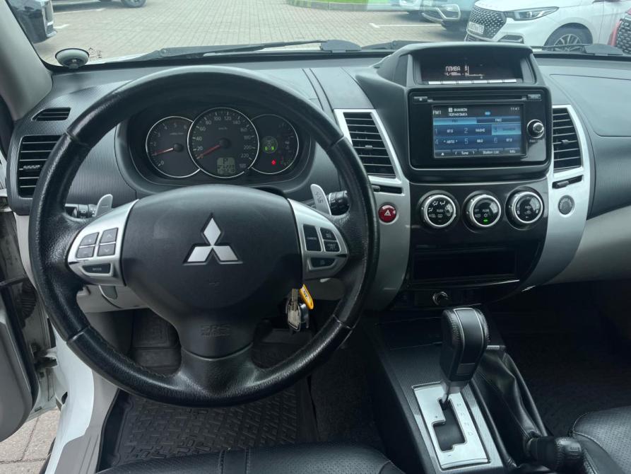 Mitsubishi Pajero Sport II Рестайлинг Санкт-Петербург  - изображение 9