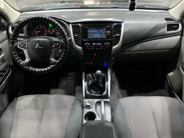 Mitsubishi L200 V с пробегом 2017 года, цена 1 750 000 рублей, 571305 км, offers.body_type.unknown, Автокод Объявления