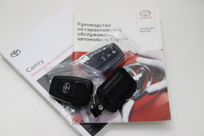 Toyota Camry VIII (XV70) Рестайлинг с пробегом 2021 года, цена 3 295 950 рублей, 80120 км, седан, Автокод Объявления