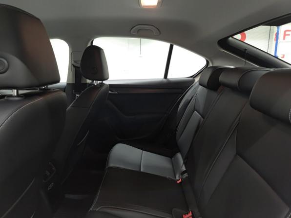 Skoda Octavia III (A7) Рестайлинг с пробегом 2022 года, цена 2 165 000 рублей, 22001 км, лифтбек, Автокод Объявления