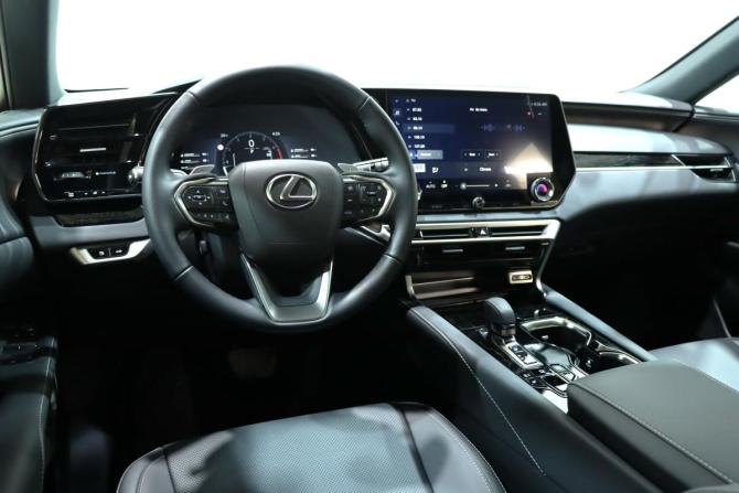 Lexus RX V с пробегом 2025 года, цена 8 200 000 рублей, 27 км, внедорожник, Автокод Объявления
