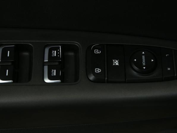 Kia Sportage IV Рестайлинг с пробегом 2021 года, цена 2 755 000 рублей, 118500 км, внедорожник, Автокод Объявления