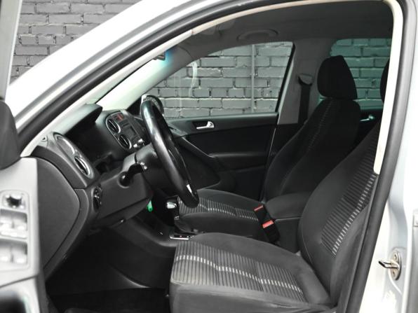 Volkswagen Tiguan I с пробегом 2010 года, цена 900 000 рублей, 197177 км, внедорожник, Автокод Объявления