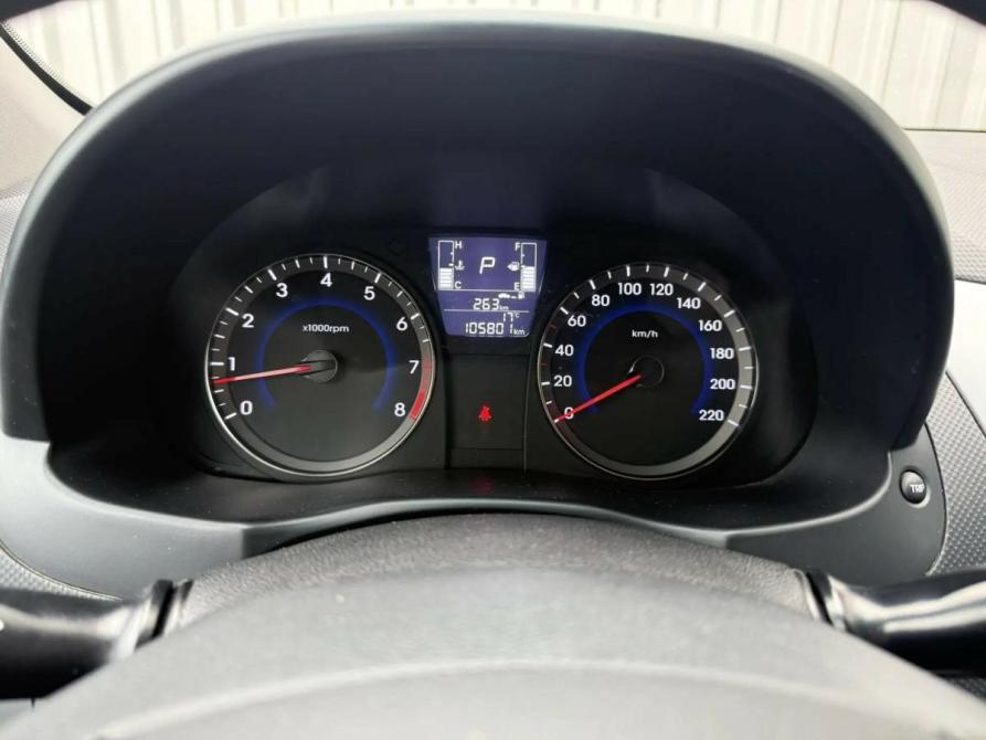 Hyundai Solaris I Рестайлинг Ростов-на-Дону  - изображение 10