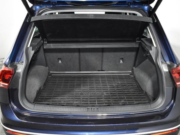Volkswagen Tiguan II с пробегом 2017 года, цена 2 448 900 рублей, 138706 км, внедорожник, Автокод Объявления