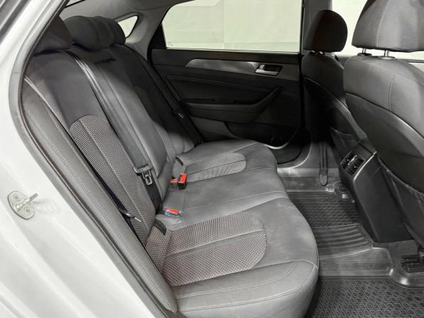Hyundai Sonata VII (LF) Рестайлинг с пробегом 2017 года, цена 1 700 000 рублей, 139400 км, седан, Автокод Объявления
