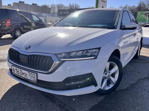 Skoda Octavia IV (A8) с пробегом 2021 года, цена 2 470 000 рублей, 54300 км, лифтбек, Автокод Объявления