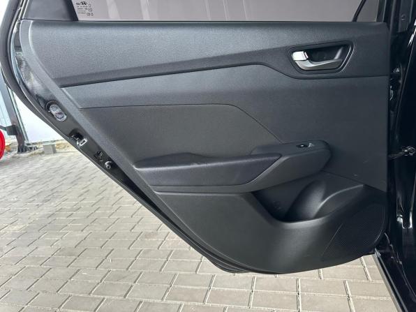 Hyundai Solaris II Рестайлинг с пробегом 2021 года, цена 1 472 000 рублей, 112000 км, седан, Автокод Объявления