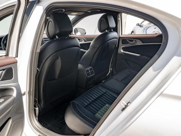 Genesis G70 I с пробегом 2018 года, цена 2 565 000 рублей, 89743 км, седан, Автокод Объявления