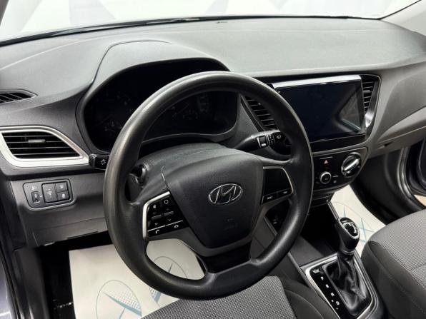 Hyundai Solaris II Рестайлинг с пробегом 2021 года, цена 1 720 000 рублей, 71150 км, седан, Автокод Объявления