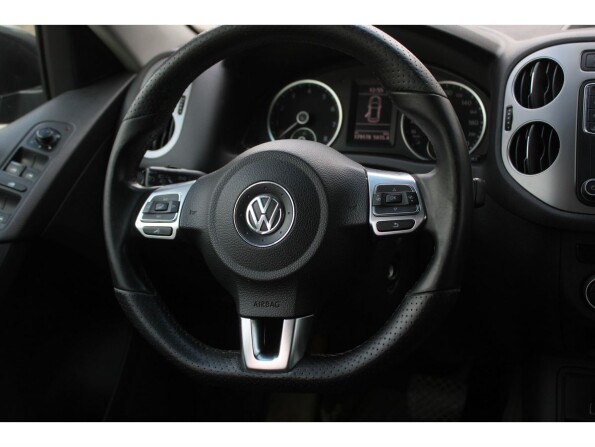 Volkswagen Tiguan I Рестайлинг с пробегом 2016 года, цена 1 455 000 рублей, 179176 км, offers.body_type.unknown, Автокод Объявления