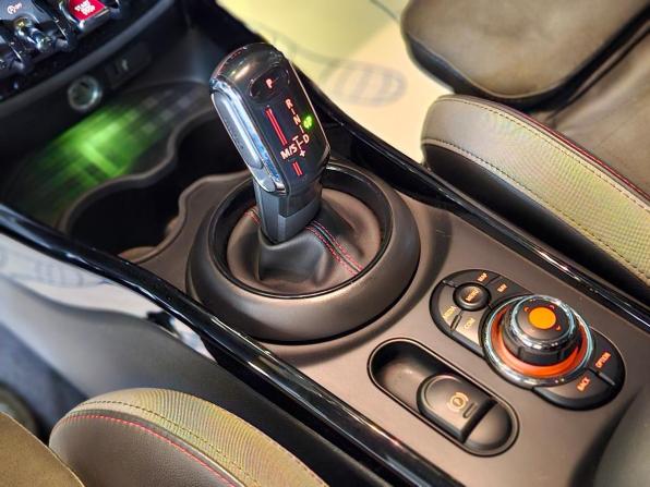Mini Clubman II Рестайлинг с пробегом 2020 года, цена 4 050 000 рублей, 53767 км, универсал, Автокод Объявления