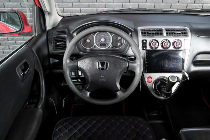 Honda Civic VII Рестайлинг с пробегом 2005 года, цена 300 000 рублей, 400508 км, хэтчбек, Автокод Объявления
