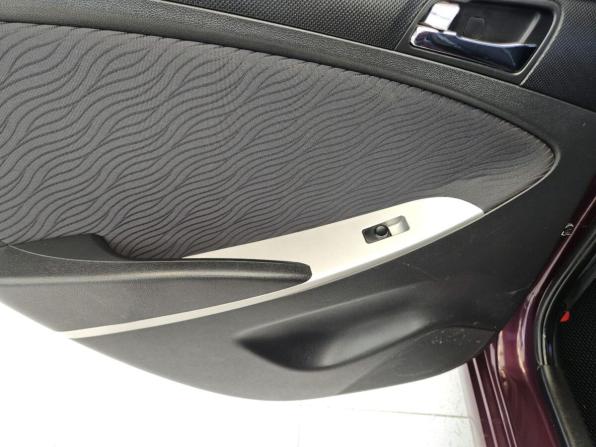 Hyundai Solaris I с пробегом 2012 года, цена 749 000 рублей, 229386 км, седан, Автокод Объявления
