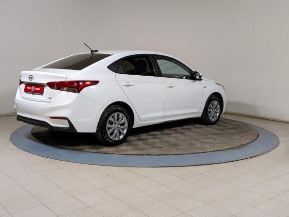 Hyundai Solaris II с пробегом 2019 года, цена 1 058 900 рублей, 190000 км, седан, Автокод Объявления