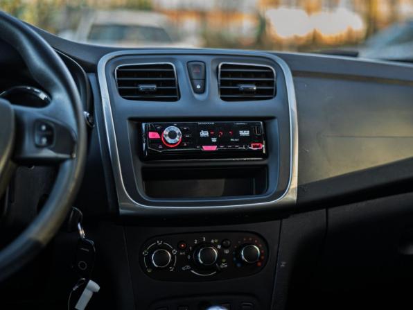 Renault Sandero II с пробегом 2016 года, цена 815 000 рублей, 106688 км, хэтчбек, Автокод Объявления