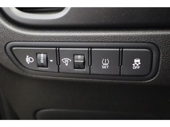 Kia Rio IV Рестайлинг с пробегом 2021 года, цена 1 793 000 рублей, 54001 км, хэтчбек, Автокод Объявления