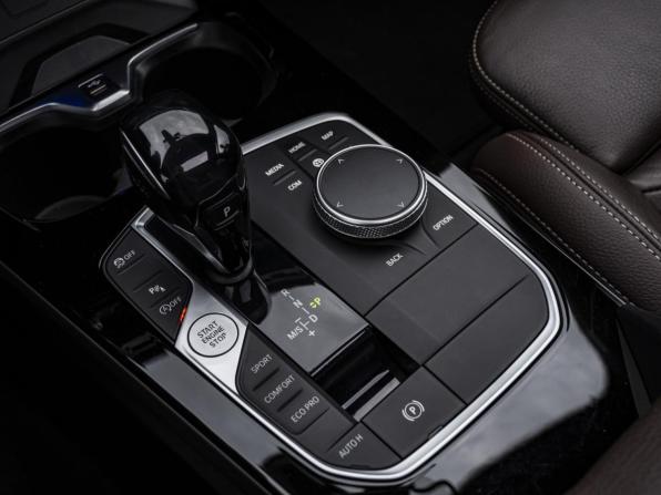 BMW 1 серии III (F40) с пробегом 2020 года, цена 3 419 000 рублей, 42628 км, хэтчбек, Автокод Объявления