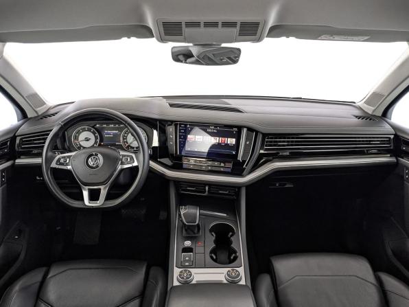 Volkswagen Touareg III с пробегом 2019 года, цена 3 900 000 рублей, 234306 км, внедорожник, Автокод Объявления