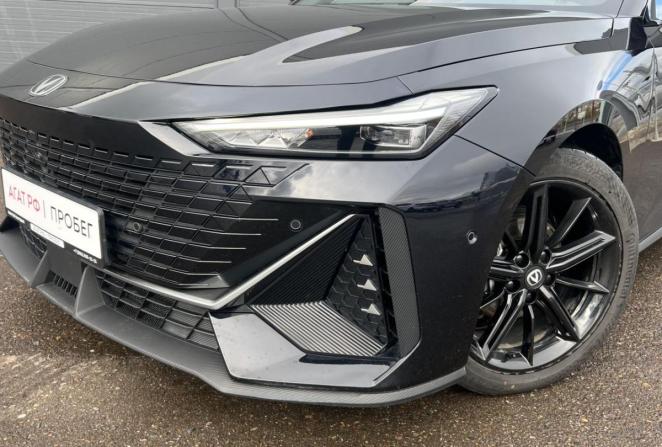 Changan UNI-V I с пробегом 2023 года, цена 2 390 000 рублей, 25134 км, лифтбек, Автокод Объявления