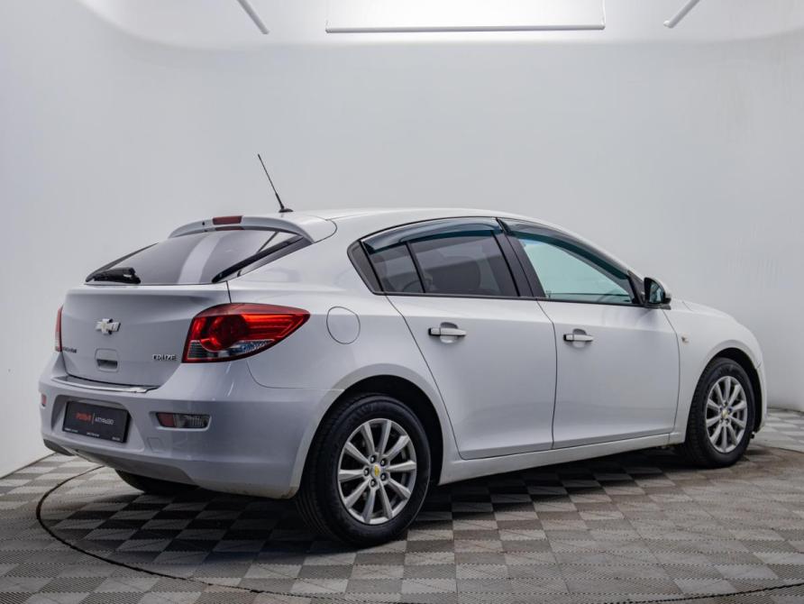 Chevrolet Cruze I Рестайлинг Москва  - изображение 5