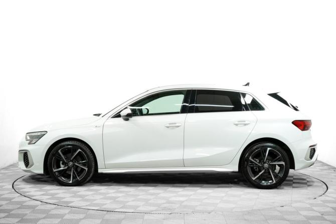 Audi A3 IV (8Y) с пробегом 2021 года, цена 3 150 000 рублей, 28240 км, хэтчбек, Автокод Объявления