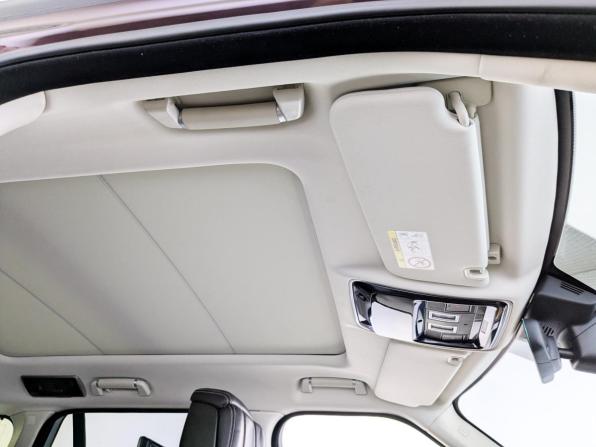 Land Rover Range Rover IV Рестайлинг с пробегом 2018 года, цена 8 231 000 рублей, 64313 км, внедорожник, Автокод Объявления