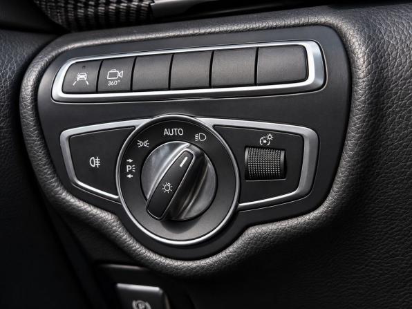 Mercedes-Benz V-Класс III (W447) с пробегом 2018 года, цена 3 899 000 рублей, 319000 км, минивэн, Автокод Объявления