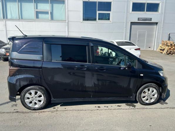 Honda Freed I с пробегом 2011 года, цена 1 120 000 рублей, 220731 км, компактвэн, Автокод Объявления