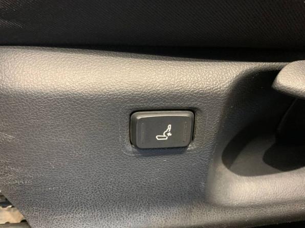 Toyota Corolla XII (E210) с пробегом 2019 года, цена 1 300 000 рублей, 178200 км, седан, Автокод Объявления