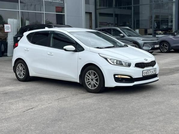 Kia Ceed II Рестайлинг с пробегом 2018 года, цена 1 030 000 рублей, 131647 км, хэтчбек, Автокод Объявления