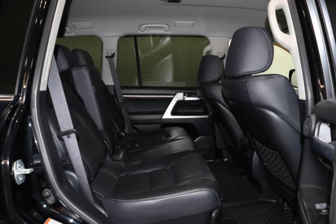 Toyota Land Cruiser 200 Series Рестайлинг 2 с пробегом 2019 года, цена 6 300 000 рублей, 171420 км, внедорожник, Автокод Объявления