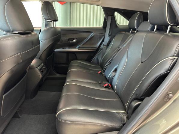 Toyota Venza I Рестайлинг с пробегом 2013 года, цена 2 200 000 рублей, 182000 км, внедорожник, Автокод Объявления