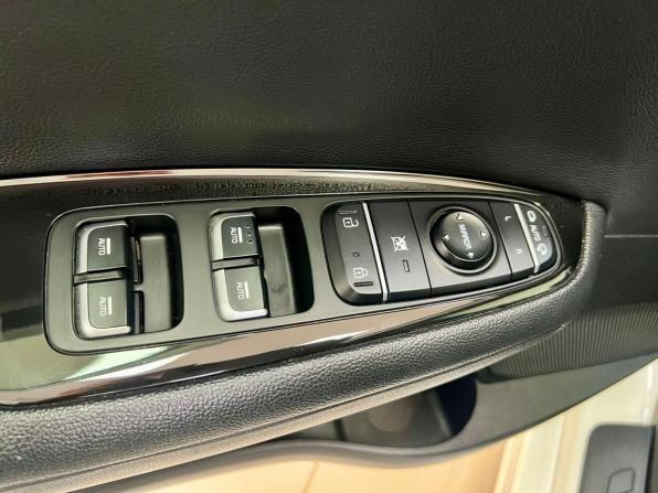 Kia Optima IV Рестайлинг с пробегом 2018 года, цена 1 870 000 рублей, 122200 км, седан, Автокод Объявления
