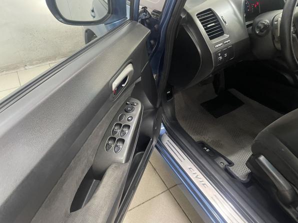Honda Civic VIII Рестайлинг с пробегом 2009 года, цена 729 000 рублей, 227970 км, седан, Автокод Объявления