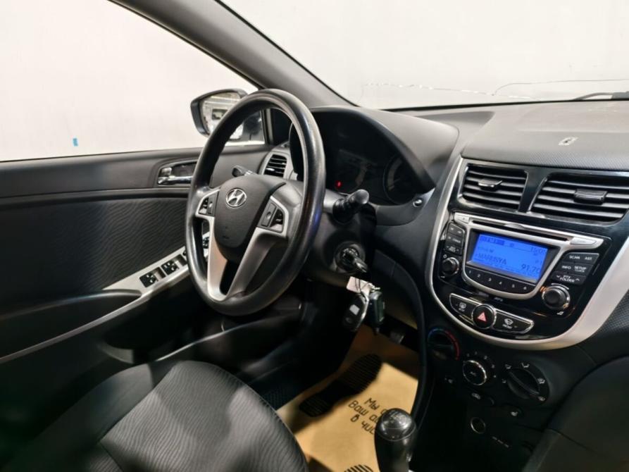 Hyundai Solaris I Курск  - изображение 5