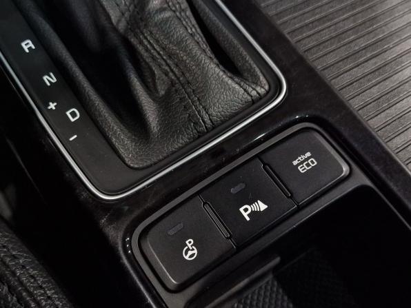 Kia Sorento II Рестайлинг с пробегом 2013 года, цена 1 950 000 рублей, 136546 км, внедорожник, Автокод Объявления
