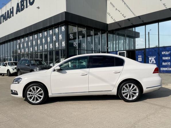 Volkswagen Passat B7 с пробегом 2012 года, цена 1 035 000 рублей, 206953 км, седан, Автокод Объявления