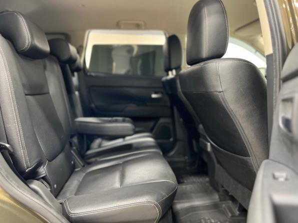 Mitsubishi Outlander III Рестайлинг 3 с пробегом 2018 года, цена 2 399 000 рублей, 130100 км, внедорожник, Автокод Объявления